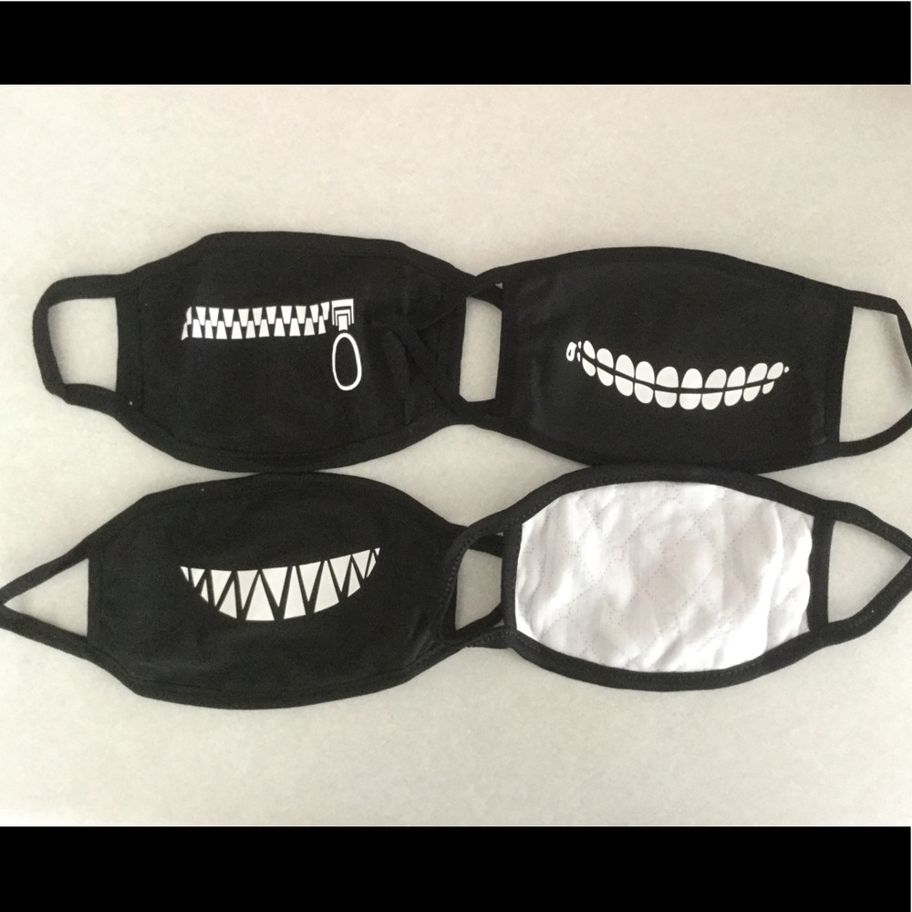 4 Black Face Masks